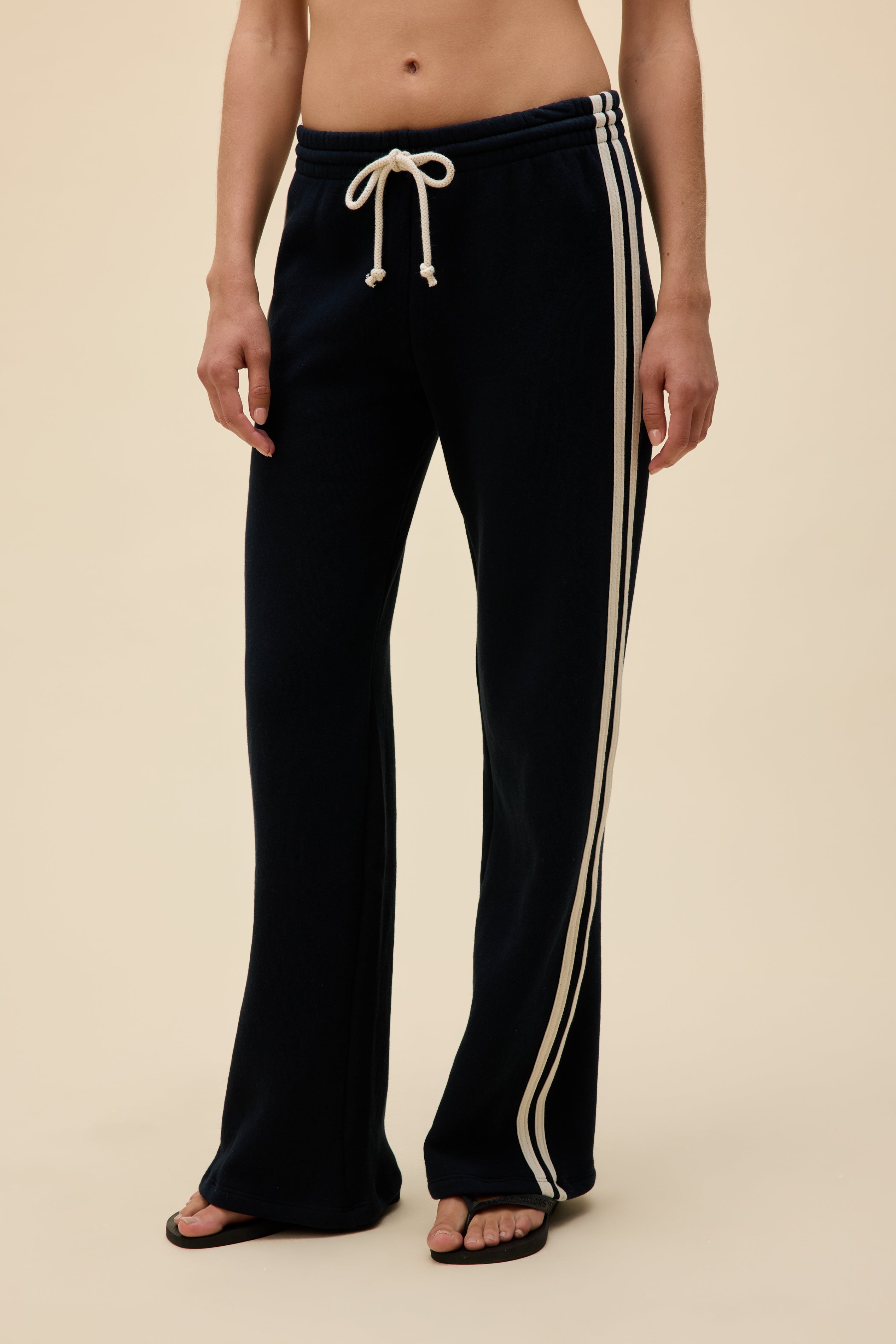 Solid Track Pant in Black | Cotton Poly Fleece Pants in Black Onyx