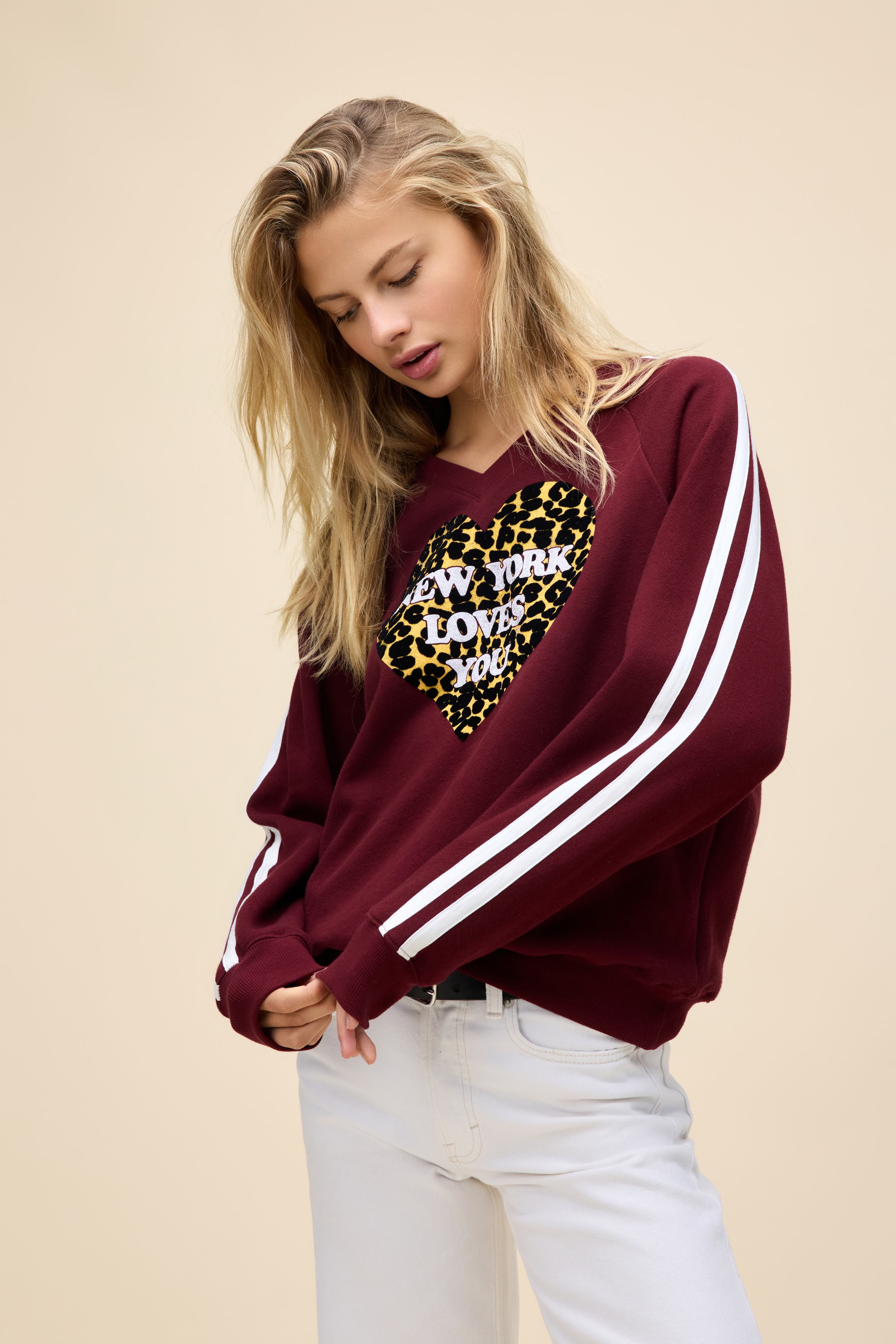New York Loves You V-Neck Sweatshirt | Daydreamer