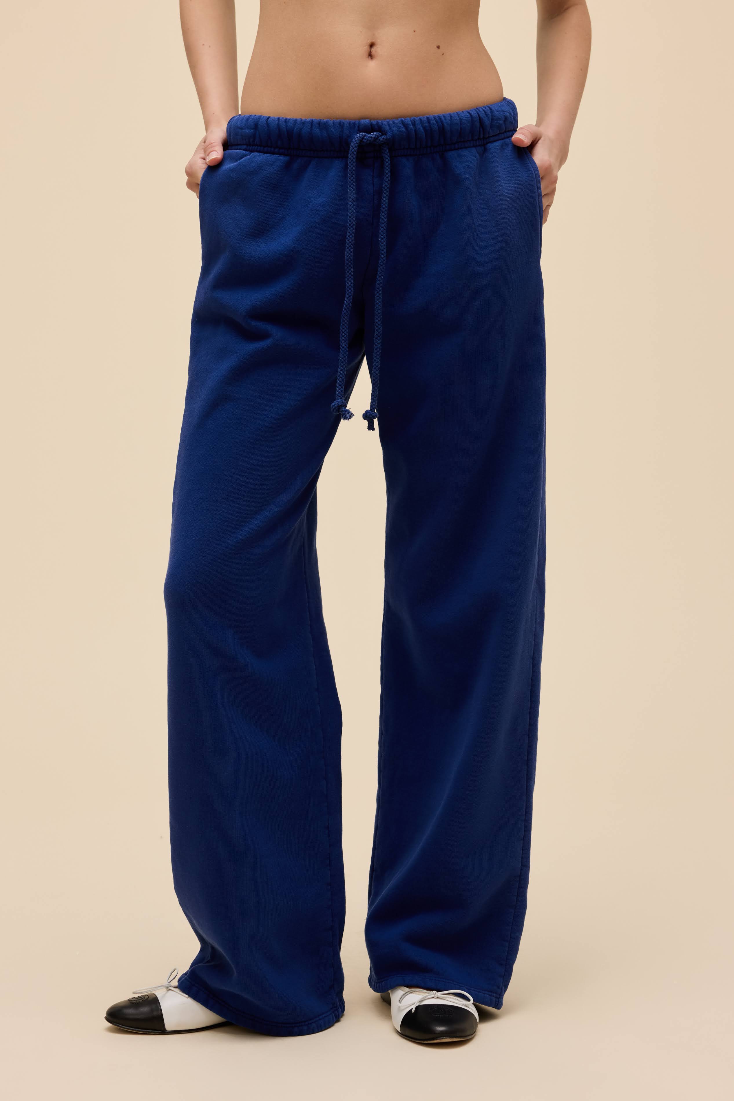 Solid Relaxed Sweatpant– Daydreamer