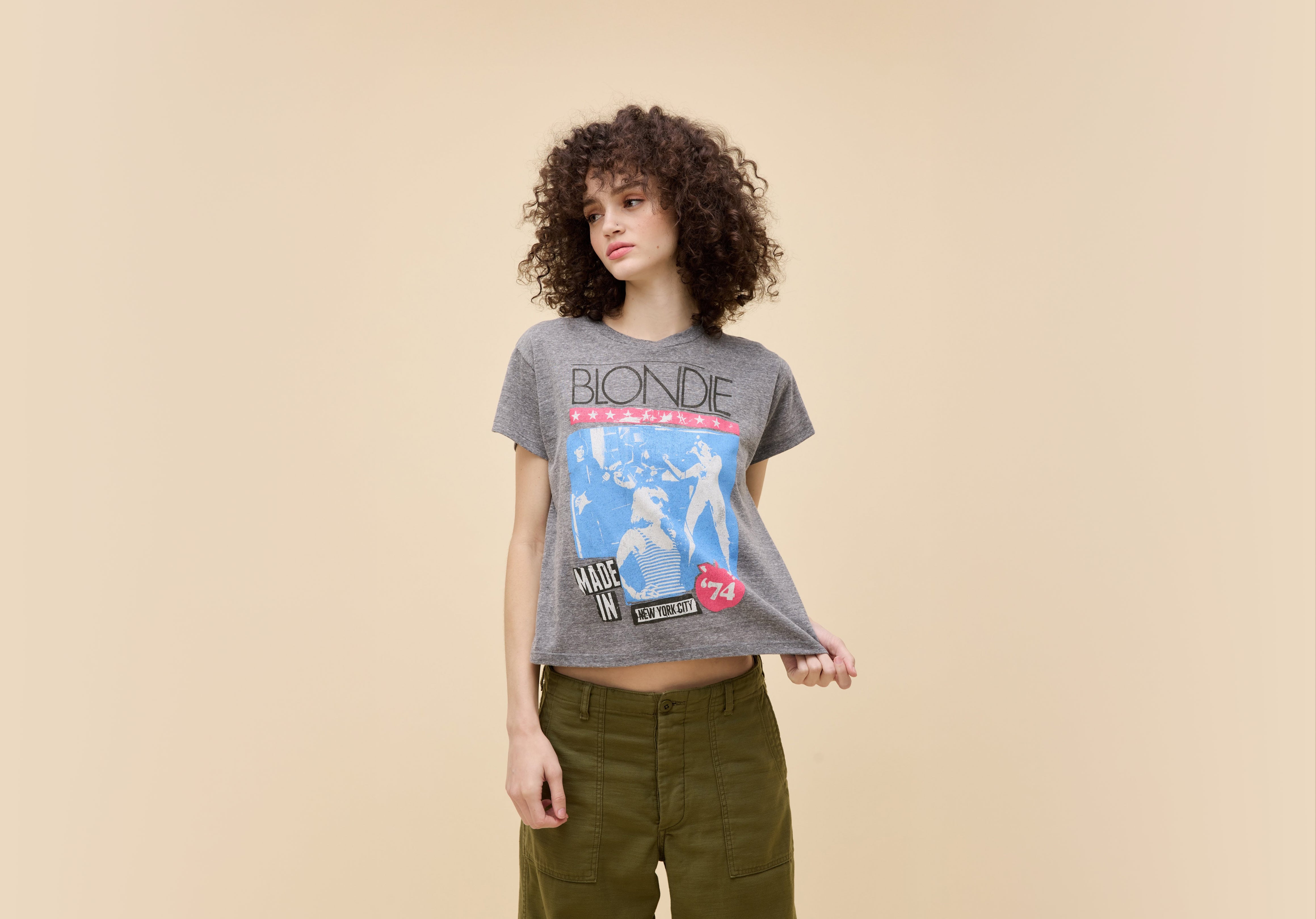 Model wearing a Blondie graphic tee in heather grey