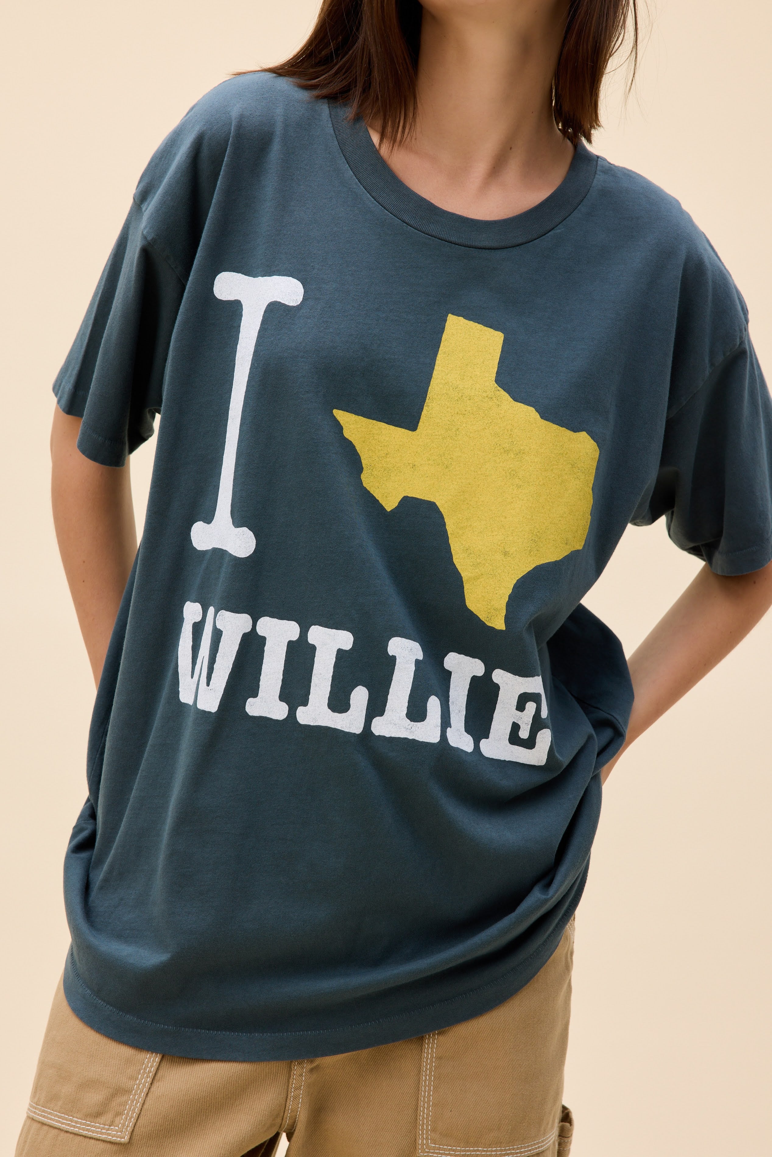 Willie Nelson I Heart Willie Merch Tee– Daydreamer